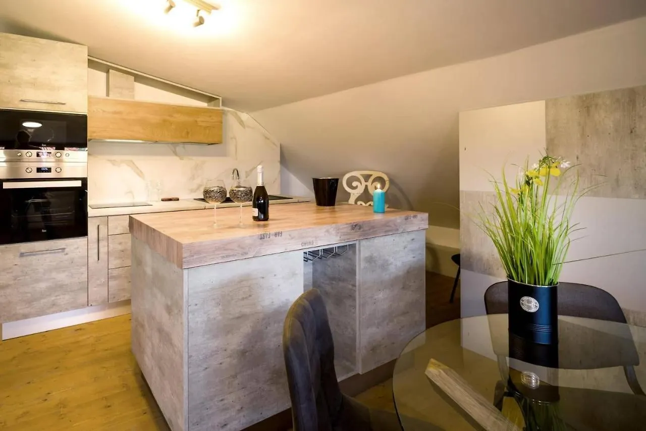Peace & Quiet Apartment Burgas